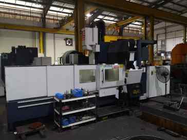 USED FOUR STAR VERTICAL MACHINING CENTER 2